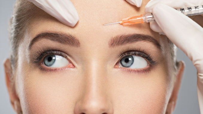 Aplicação botox testa