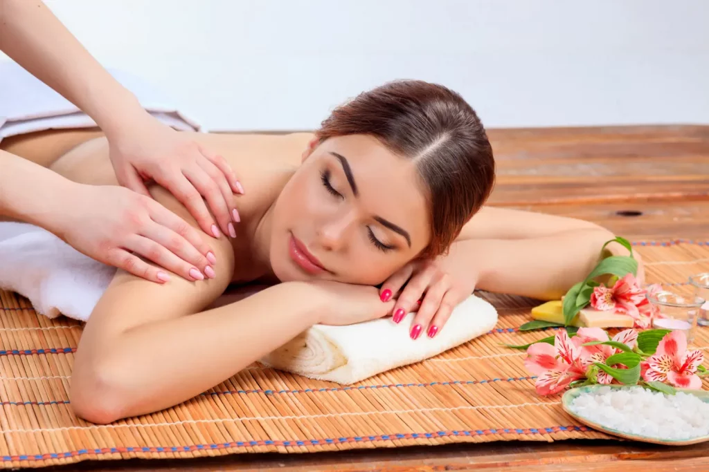 Massagem Tântrica: Tabus, Mitos e Verdades sobre essa Experiência Sensorial