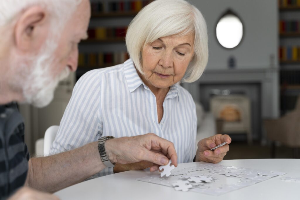 Alzheimer cresce entre os brasileiros e acende alerta para diagnóstico precoce e cuidados especializados